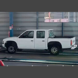 Nissan D blanco robado en Padre Hurtado, patente BFPD68