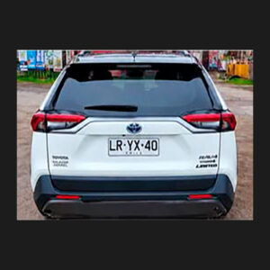 Toyota Rav4 blanco robado en Concepción, patente LRYX40